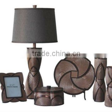 2015 Modern Decoration polyresin hotel table lamps/nightstand lamp