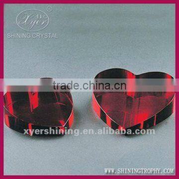 red heart-shape crystal block