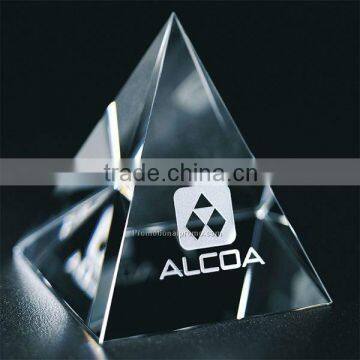 Customized acrylic pyramid paperweight