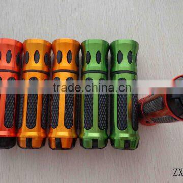 China Supply Wholesale Motorcycle Parts Handle Grip photo-2