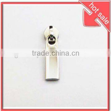 30mm OEM Top Quality Metal Fittings Custom Bag Zipper Head photo-3
