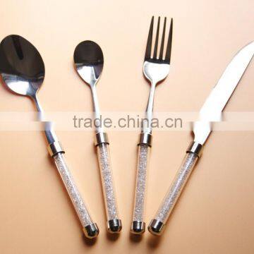 new design arrival food safety customed stainless steel 18/8 wedding tableware set of 4 pieces with crystals in the handle