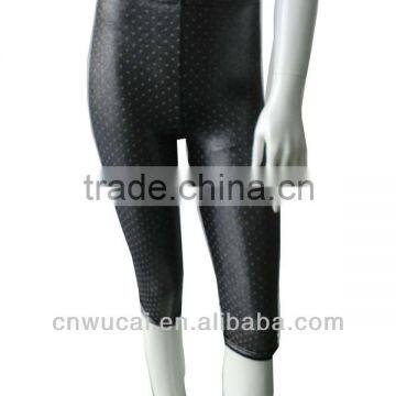 Shiny Black Legging Wth Boka Dots