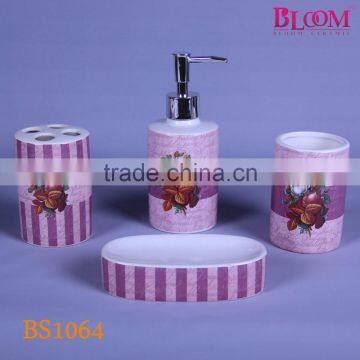 China Supplier Colorful Bathroom Accessories Set photo-6