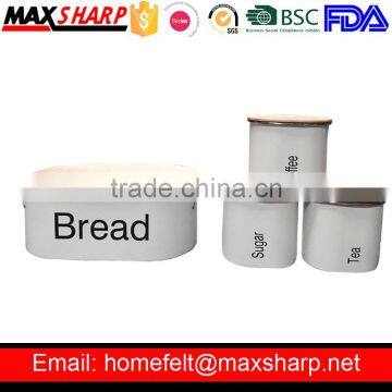 Set of 4 Canister with Wooden Lid