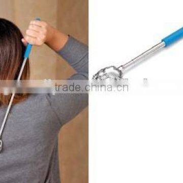 Extendable Back Scratcher With Bear Claw