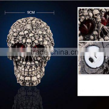 Creative Terror Halloween Toys Funny Tricky Toy Flash Resin Skulls Halloween Decorations photo-4