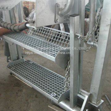 Self-leveling stairways (also Folding Stair)