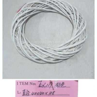 Hot Popular Heart Shaped Wall Decoration White Color Full Willow Round Shape Flower Wreath photo-2