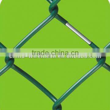 Green color vinyl coated chain link fence