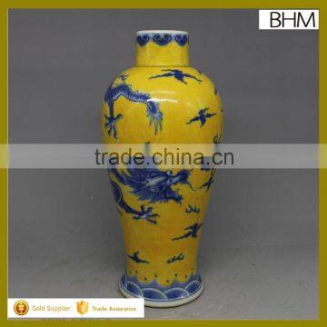 China antique dragon painting ceramic indoor yellow porcelain flower vase for colllection