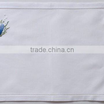 Hand embroidered placemat-design 68-seagrass and shell