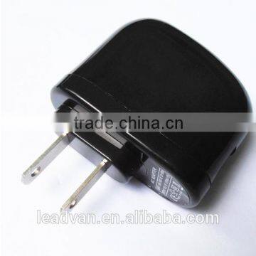 Universal Wall Charger With White and Black Ring Universal Wall Charger