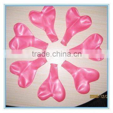 pink heart baloon