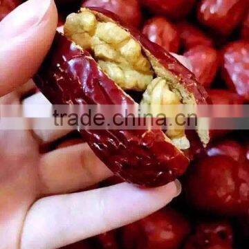 Sweet Red Date and Cricp Walnut Red Jujube From China photo-3