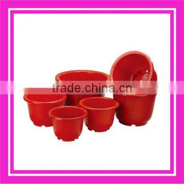 Different types plastic flower pots