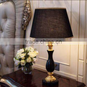 Concise design black color marble body table lamp