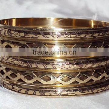 Brass women Bangle set of 5 Pieces 13702