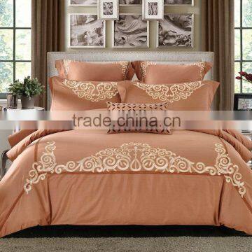 2016 new design golden color embroidery duvet cover set                        
                                                Quality Choice