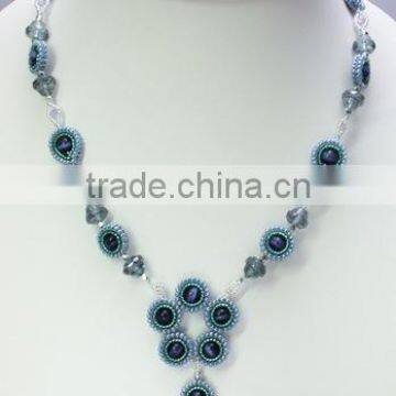 bead/bead necklace/necklace