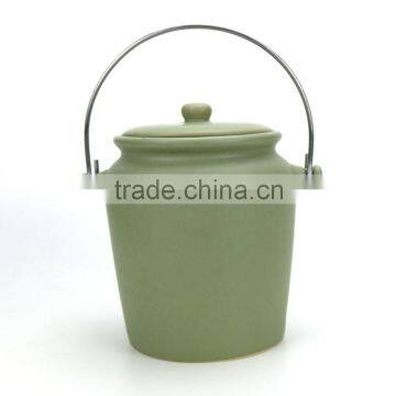 Ceramic matte composting bucket for home