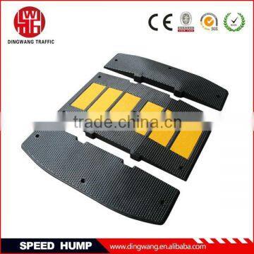 Reflective rubber road safety bump