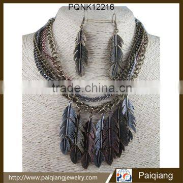 Newest design fashionable vintage layered chains leaf chunky necklace