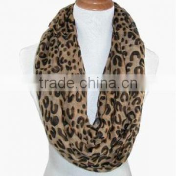 Acrylic Leopard Loop Scarf