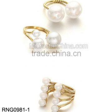 Magazine Style Gold Heart Ring With Crystal photo-5