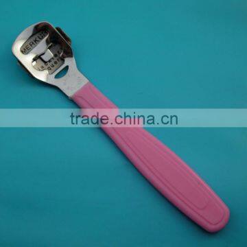 MP05 Pink color plasti handle foot corn cutter