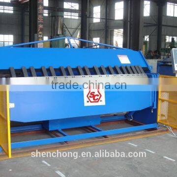 Hydraulic folding machine