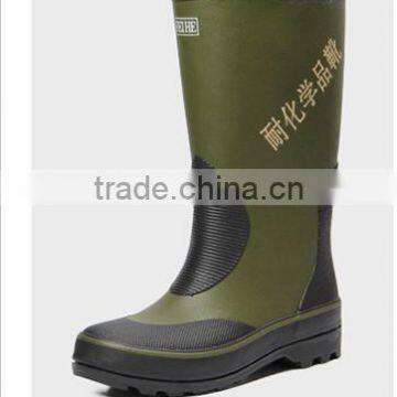 Green color acid resistant safety rain boots