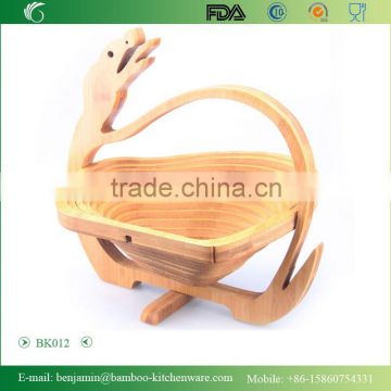 BK012/Hot Sale Exquisite Folding Snake Shape Bamboo Basket For Decoration