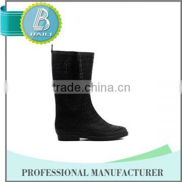 2016 Top quality 10 Years experience women black rain boots