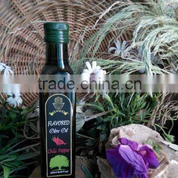 High Quality Flavored Olive Oil. Pepper Infused Olive Oil.100% Olive Oil with Pepper in Glass Bottle 250 ml.