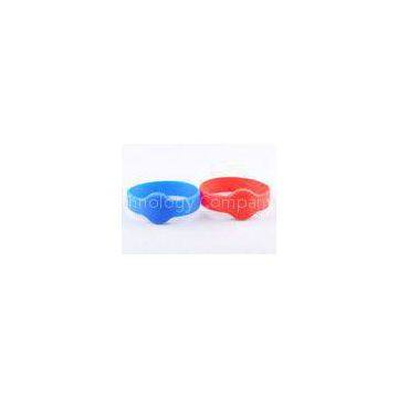 Customized 860  960MHz Rfid Wrist Band, 0.5m Read range (RC9005-1)