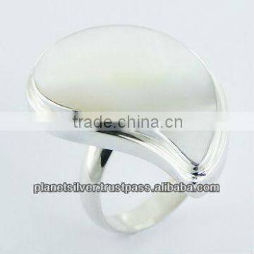 White Mother Of Pearl 925 Silver Ring Classy Paisley Shape
