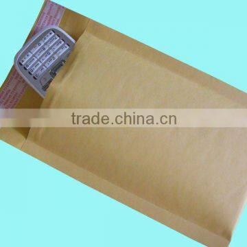 protective bubble mailer self-seal open made of kraft paper and bubble lining