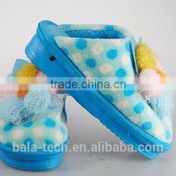 USB Foot Warm Women Far Shoes Electrical Bat Latest Stylish and Lovely Plush USB Foot Warmer Shoes, Electric Heat Foot Slipper photo-2