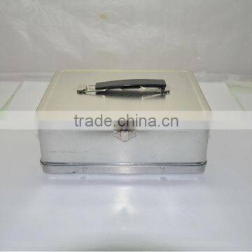 rectangle tin box with handle on lid