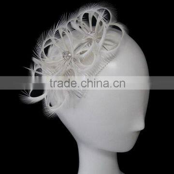 Ivory hair fascinator on comb