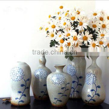 Jingdezhen Blue And White Floret Bottle Hand-Painted HY0013