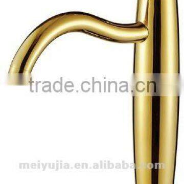 Long Shape Single Handle Golden Basin Faucet