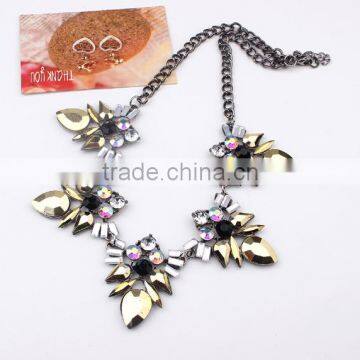 CZ9699 Fashion Charm Jewelry Crystal Chunky Statement Bib Pendant Chain Choker Necklace