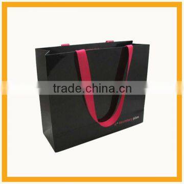Guangzhou Low Cost Wedding Gift Paper Bag Manufacturer, Paper Bag With Logo Print Quality Choice photo-4