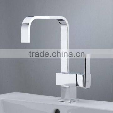 Brass Single Hole Pull Down Polish Brass Kitchen Faucet