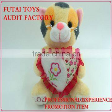 audit factory plush cat toys with heart for gift