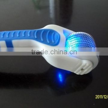 Lowest Price roller skate led light Microneedle Derma Roller