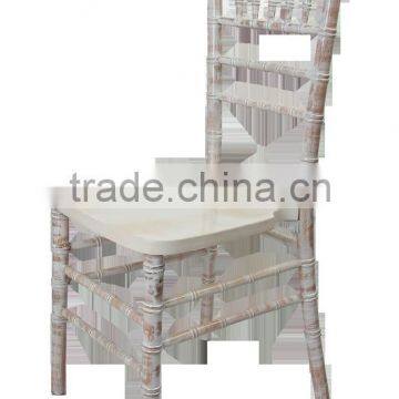 Мебельная компания из Циндао. Стойкие свадебные стулья Chiavari