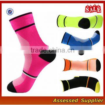 FXS158 Cheap Wholesale Custom Sports Cycling Socks Running Socks photo-2